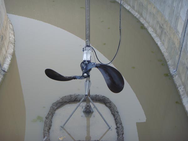污水潜水推流器